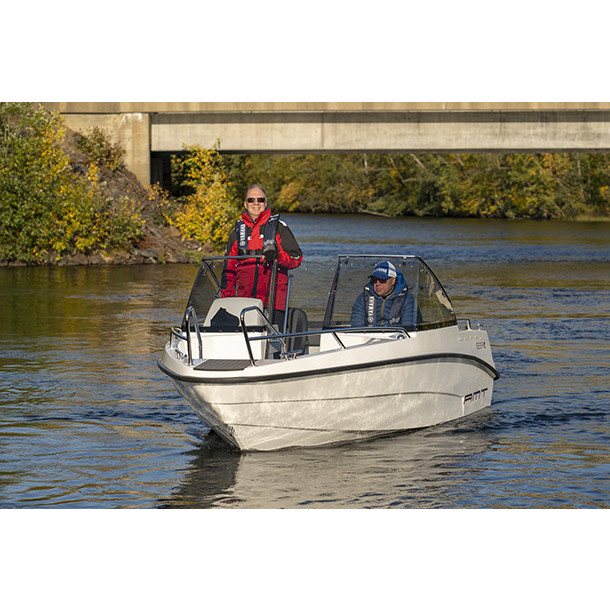 Bow rider AMT 165 BR 3